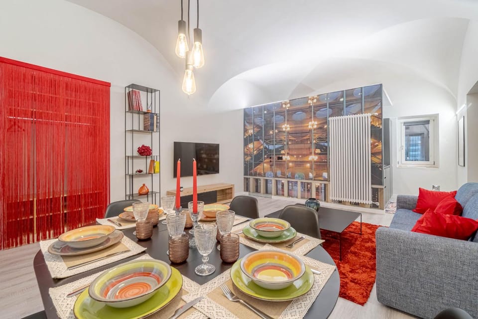 Living room, Dining area