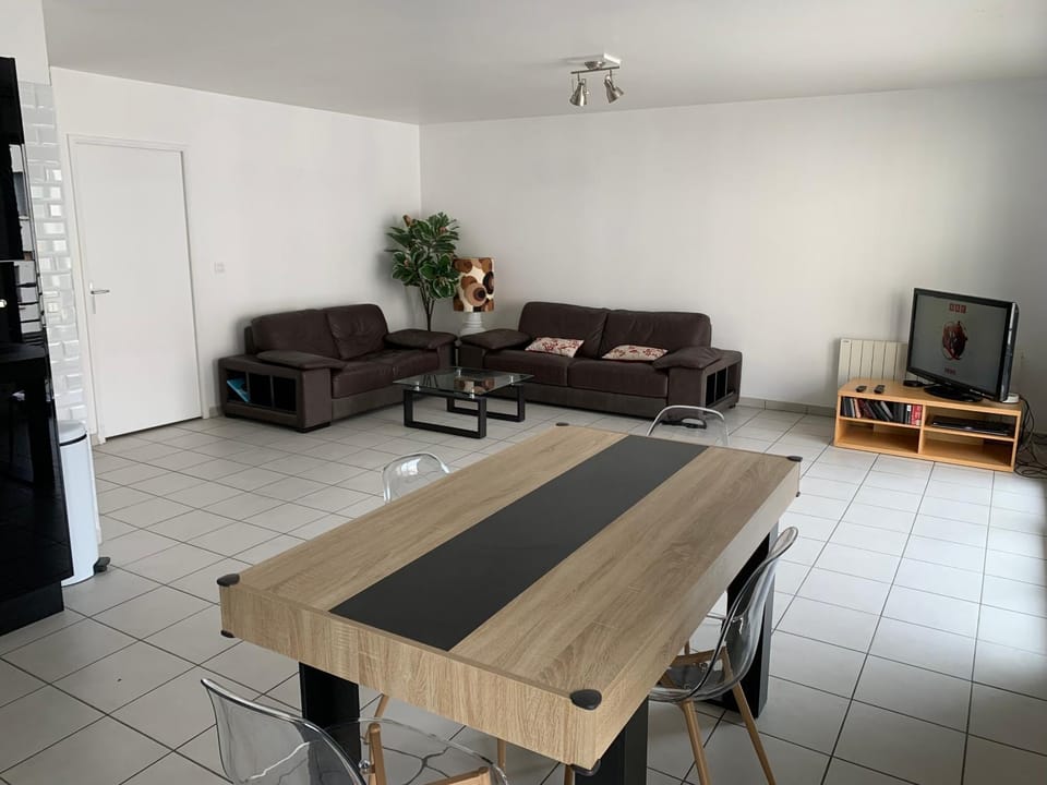 TV and multimedia, Evening entertainment