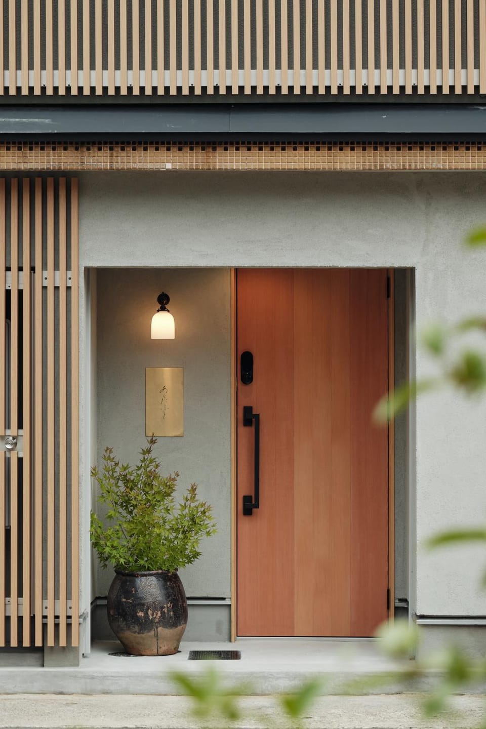 Property building, Facade/entrance, Day