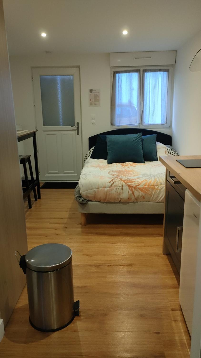 Studio la voie verte Wi-Fi, télé Apartment in Lorient