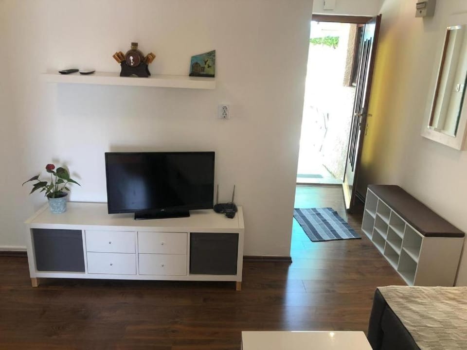 Communal lounge/ TV room, Seating area