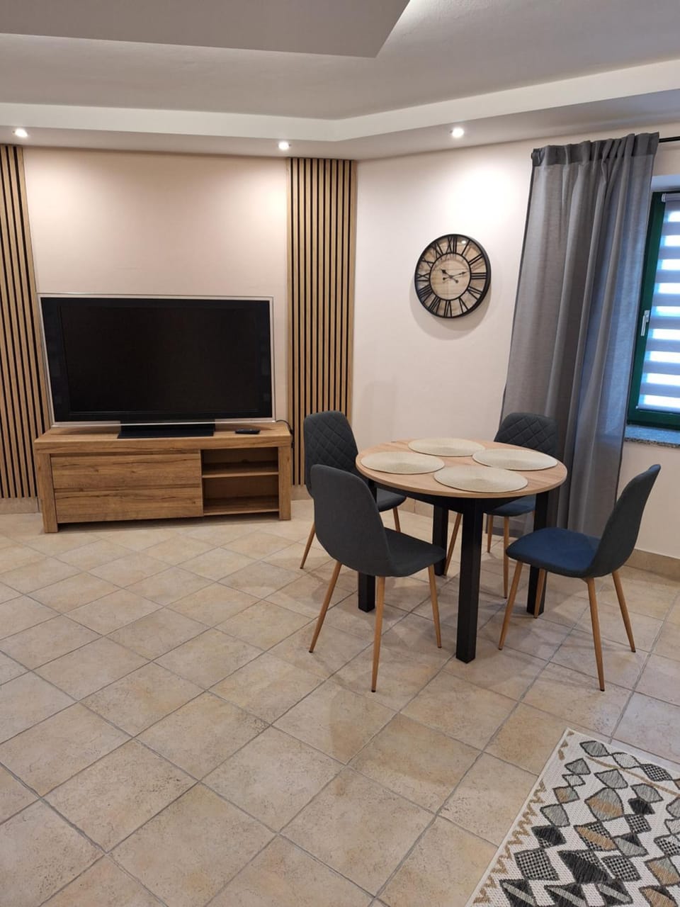 TV and multimedia, Living room, Seating area