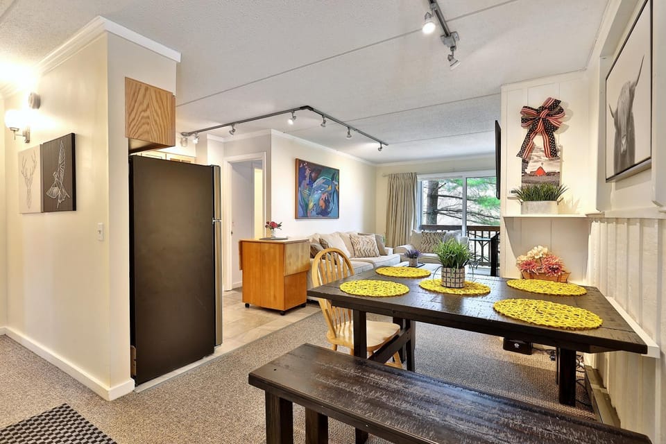Whiffletree I5 condo Apartment in Mendon