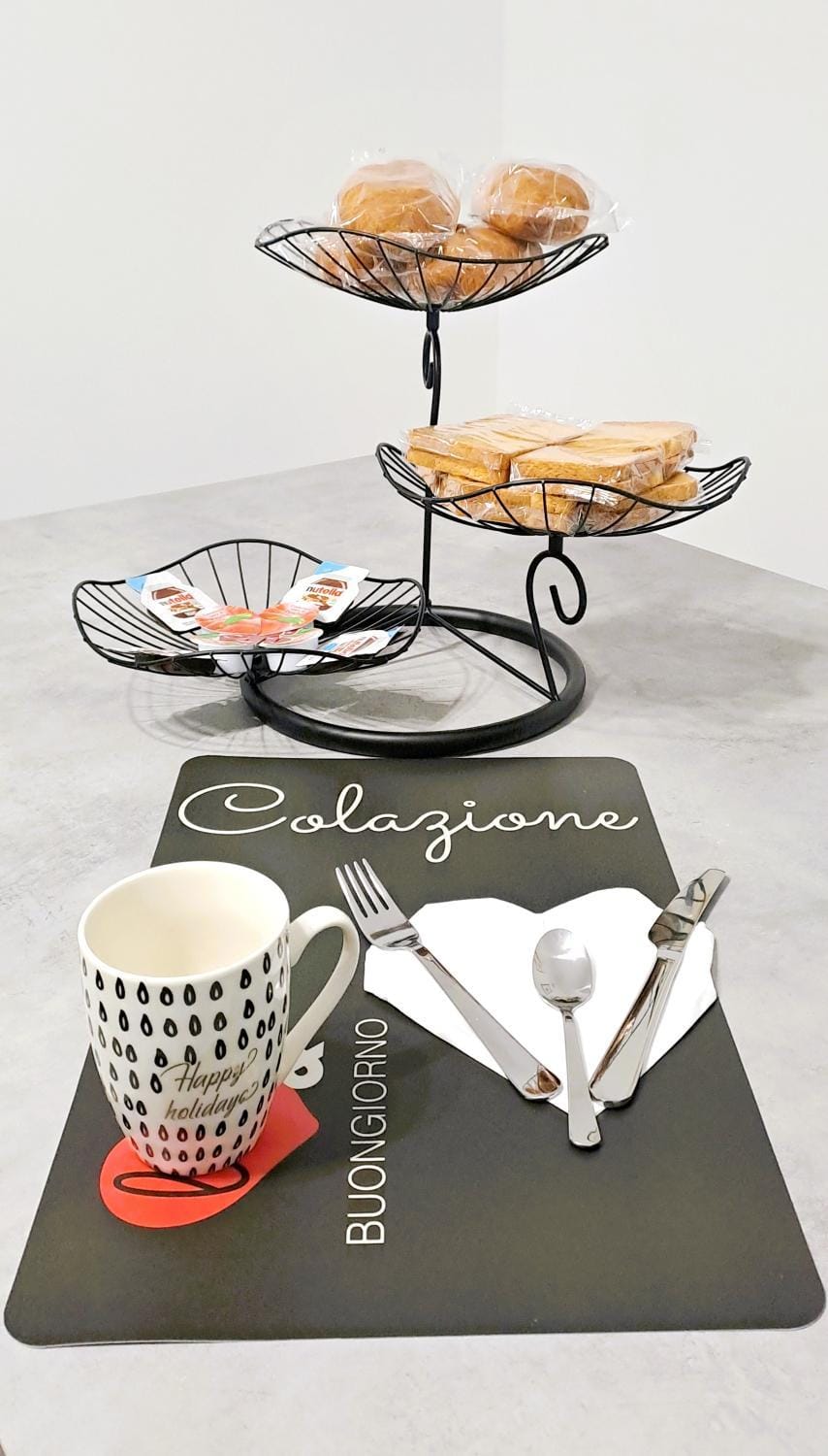 Coffee/tea facilities, Food and drinks, Dining area, Food, Breakfast