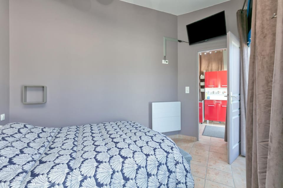 Living room, Bedroom