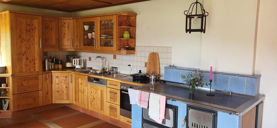 Coffee/tea facilities, Kitchen or kitchenette, dishwasher