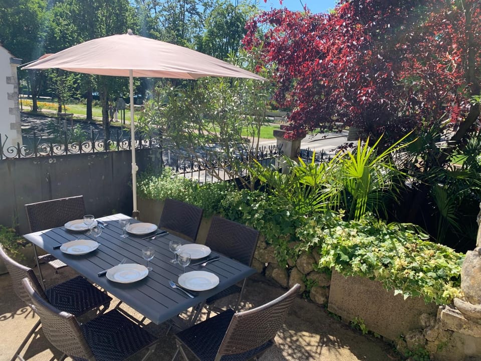 Balcony/Terrace, Dining area, Garden view