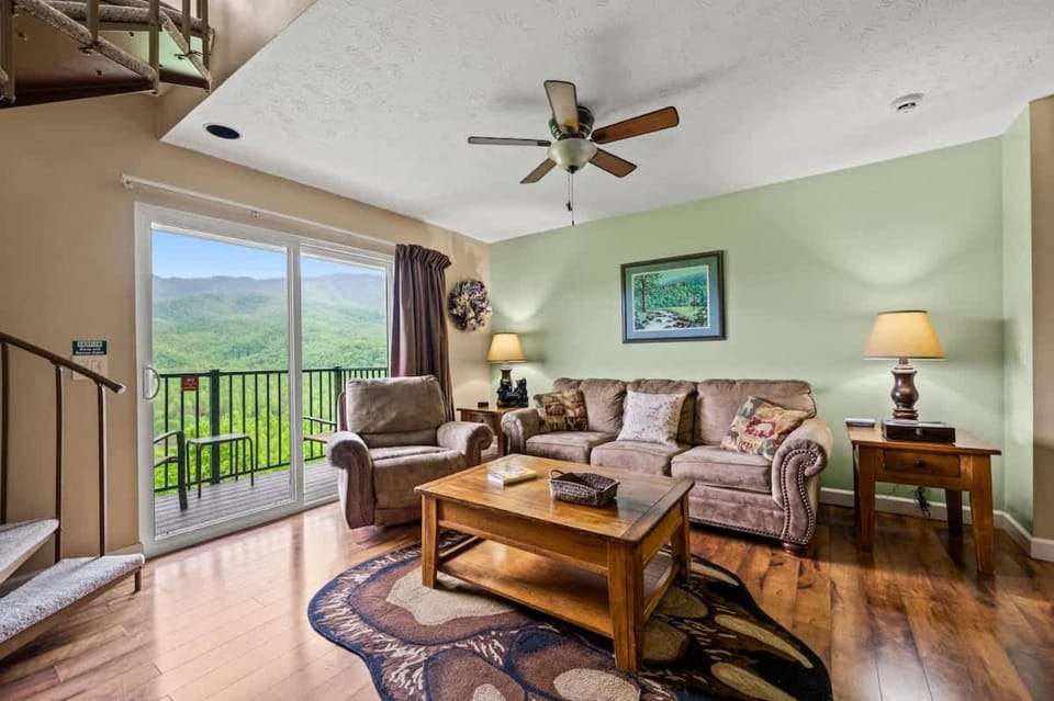Above The Clouds House in Pittman Center