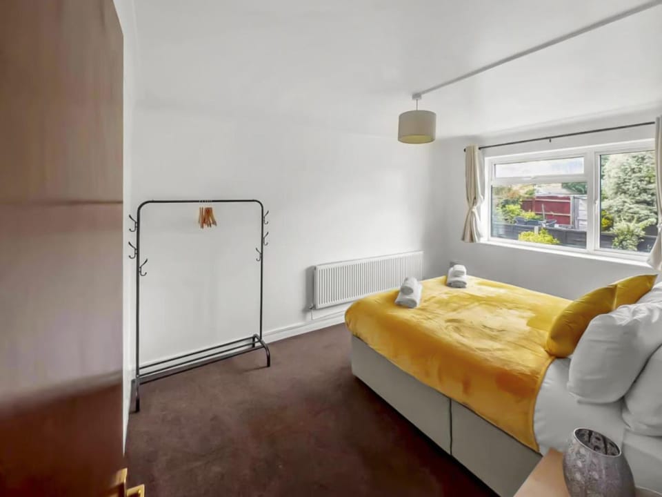 Bed, Photo of the whole room
