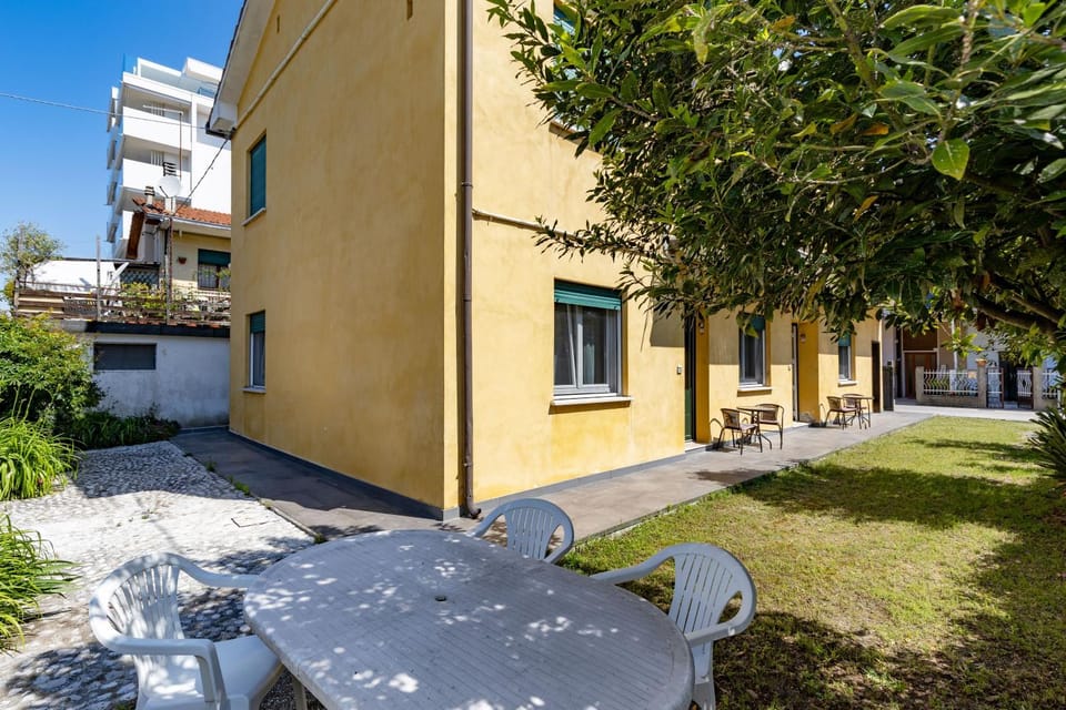 Garden, Balcony/Terrace, Seating area, Garden view