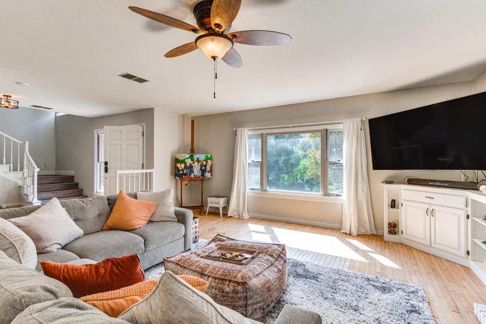 Beautiful Kernville Home w/ Game Room & Mtn Views! House in Kernville