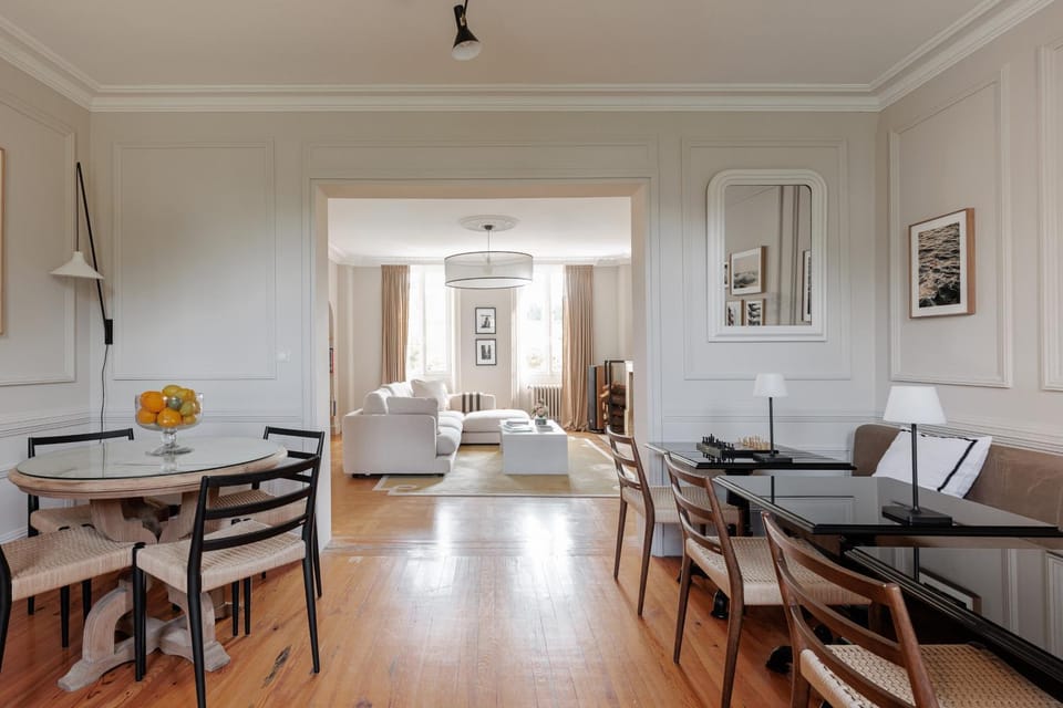 Seating area, Seating area, Breakfast
