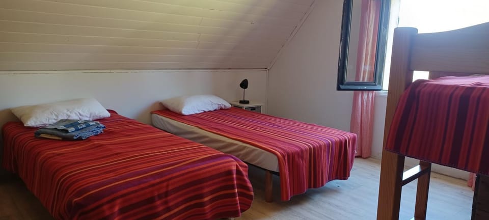 Maison au calme avec vue splendide dans la vallée du Célé House in Occitanie