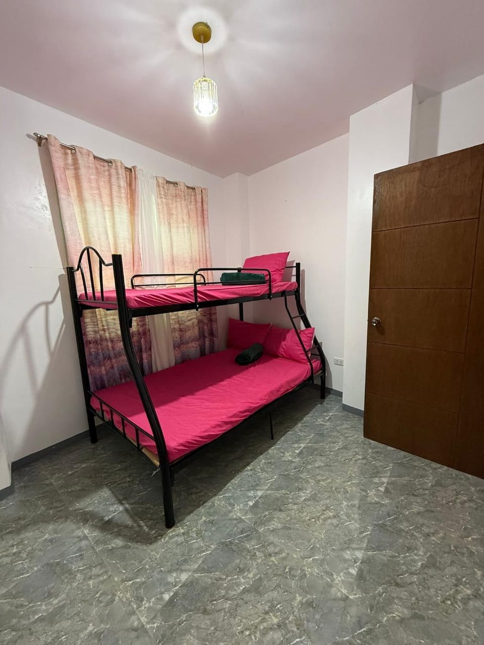 2 Bedroom - Unit6 Apartment in La Union