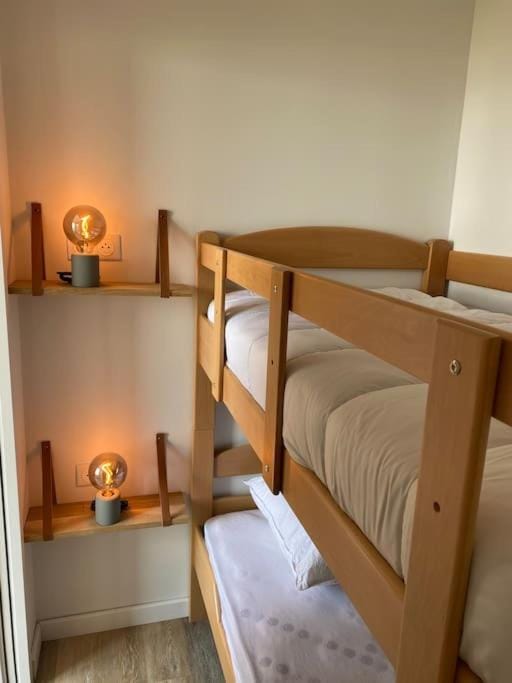 Bed, Bedroom, bunk bed