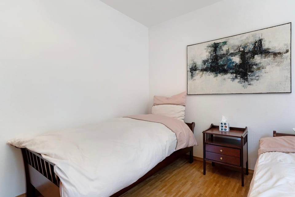Living room, Bedroom