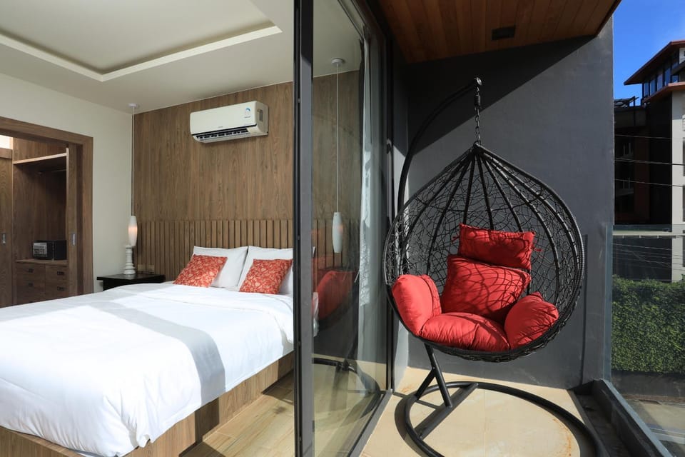 Bed, Balcony/Terrace, Balcony/Terrace, Bedroom, wardrobe, air conditioner