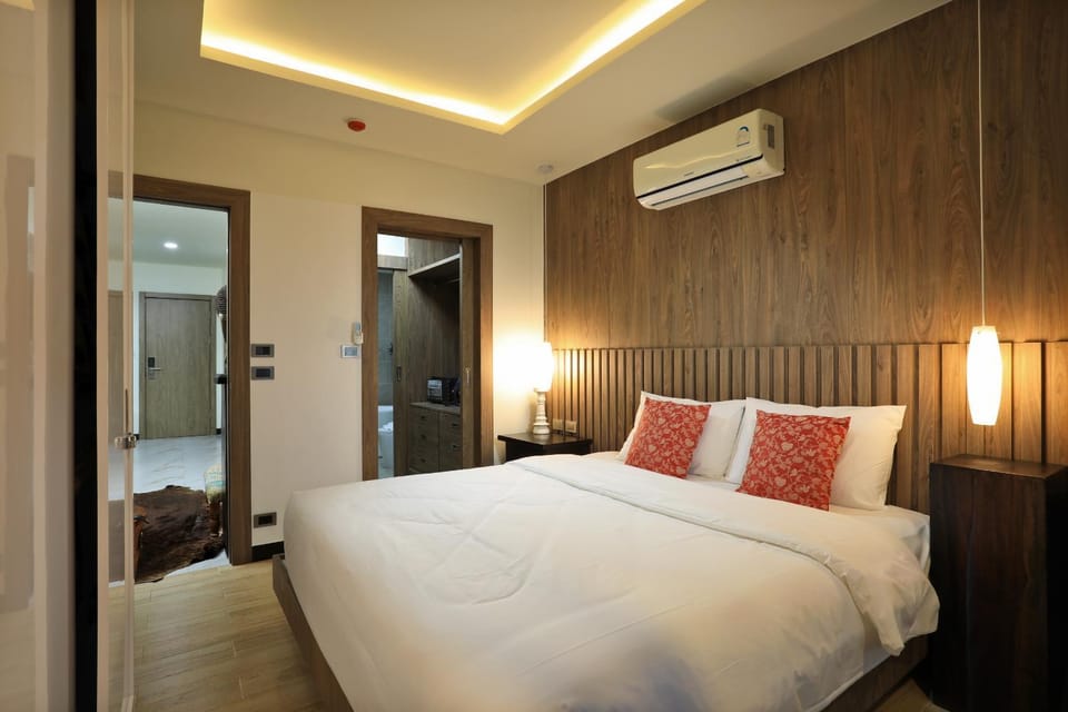 Bed, Photo of the whole room, Bedroom, air conditioner