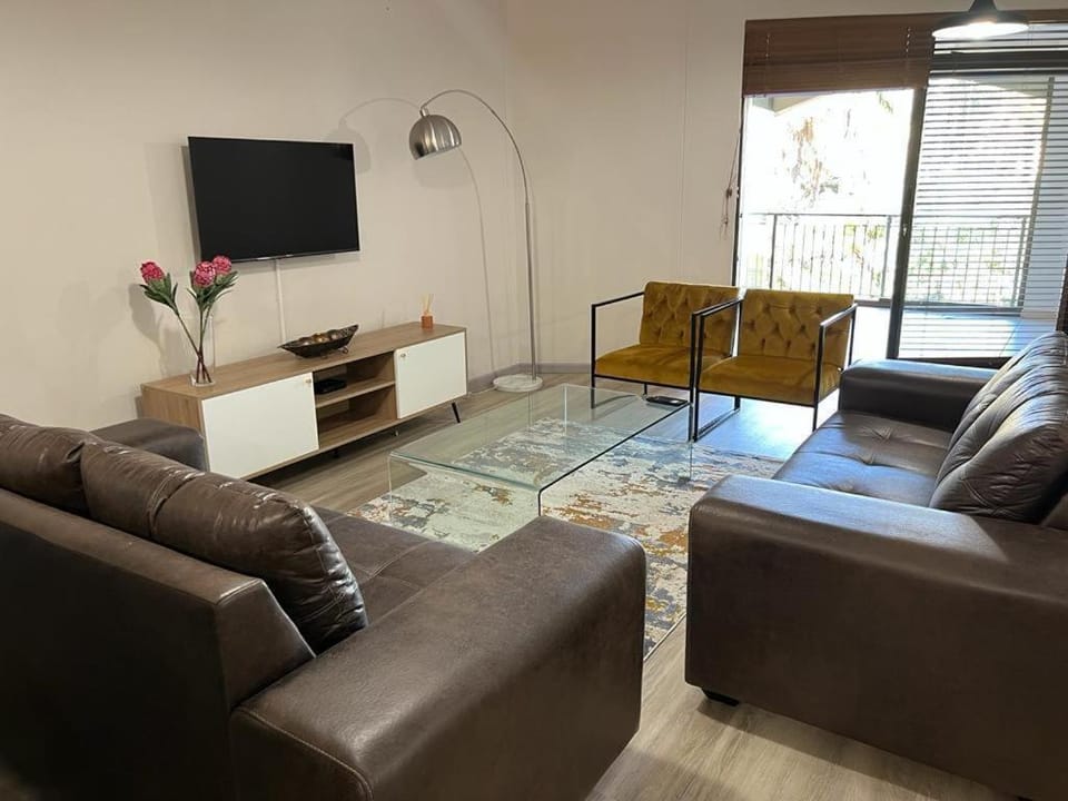 204 Island Club Luxury Apartment - Cape Town Apartment in Cape Town