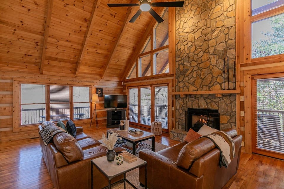 Happy Trees Cabin Cabin in Watauga