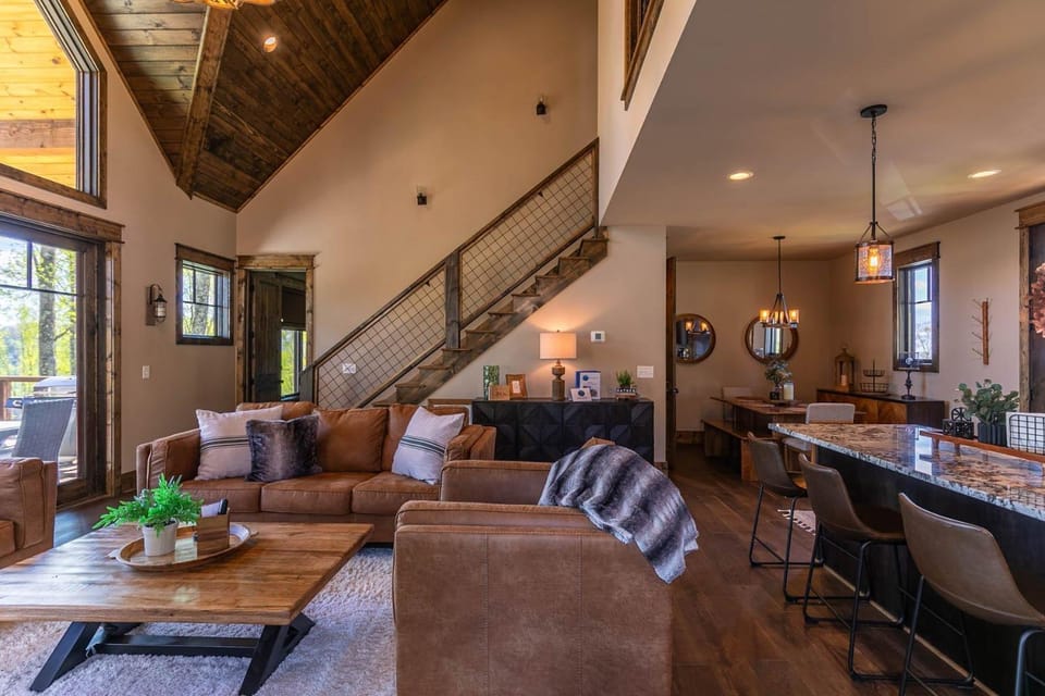 Gretta's Getaway at Eagles Nest House in Watauga