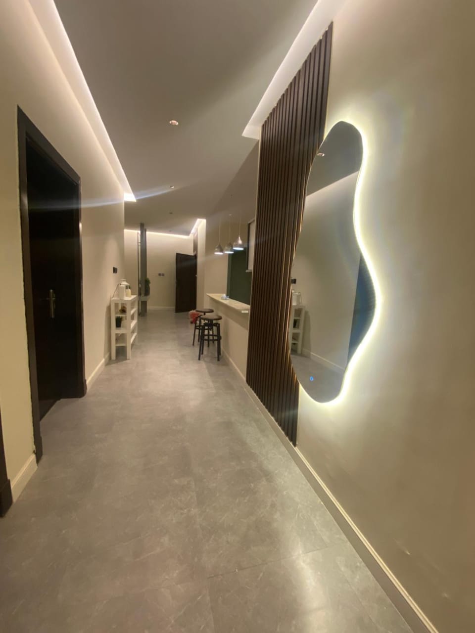 Upscale modern apartment شقة راقية أمام محطة الميترو Apartment in Riyadh