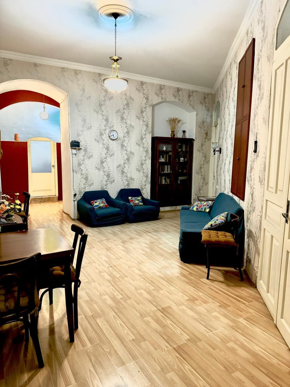 Living room, Seating area