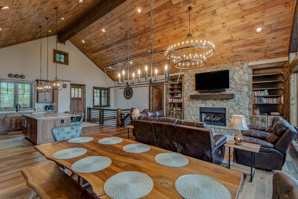 Firefly Springs at Eagles Nest House in Beech Mountain