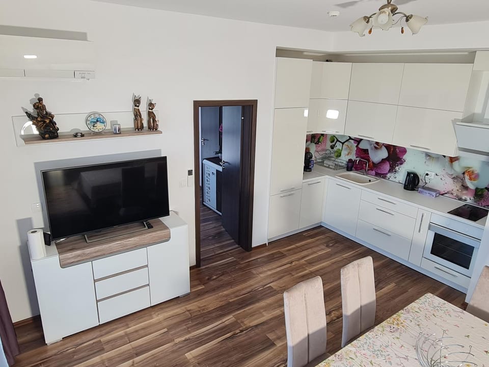 Луксозен апартамент в Резиденция Лазурен бряг Apartment in Burgas