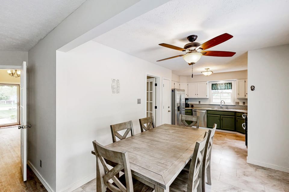 Heart Pond Resort Home in Carmel-Westfield Area House in Westfield