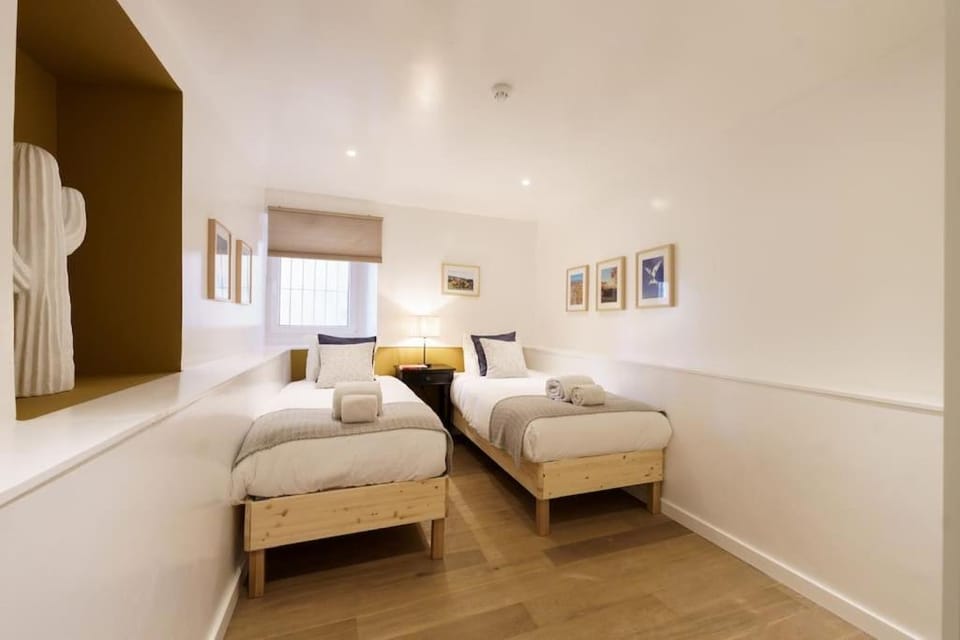 Lisbon Charm with Patio Apartment in Lisbon