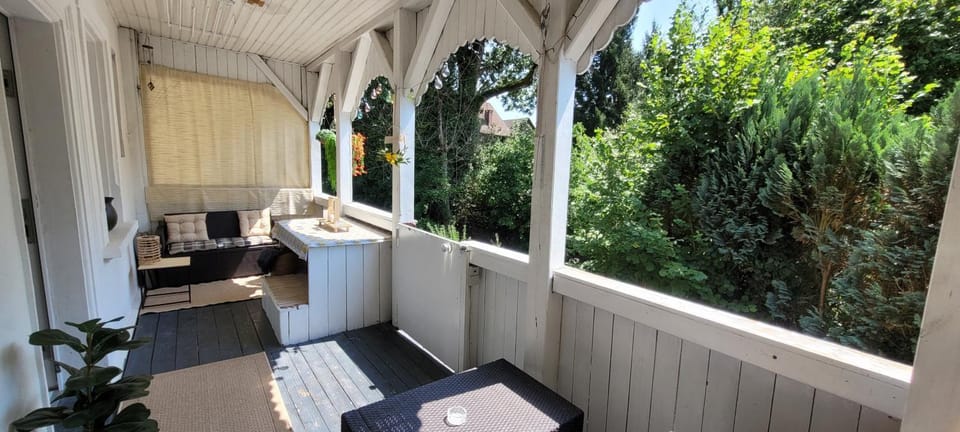 Balcony/Terrace, Garden view