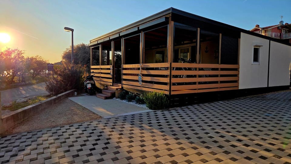 LuxMobil House in Šibenik-Knin County, Croatia
