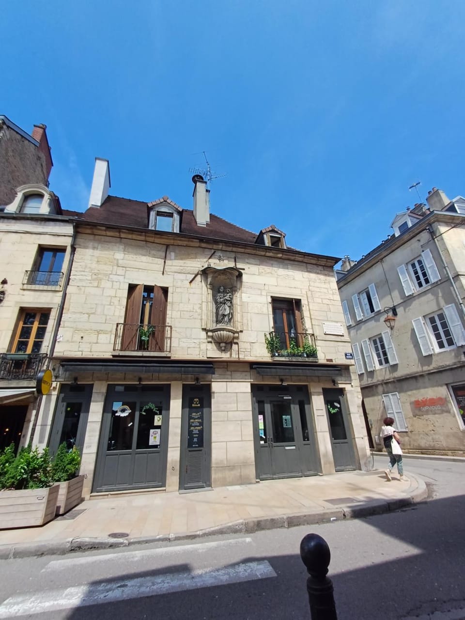 *Monge Zola* Apartment in Dijon