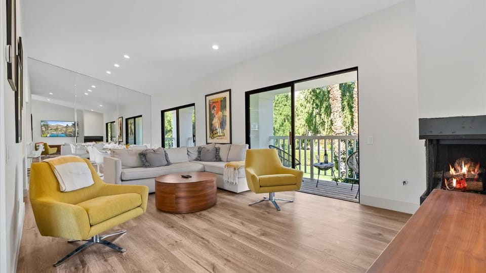 TV205 Trendy 2 bedroom Tennis Villa near LQ Resort Apartment in Indian Wells