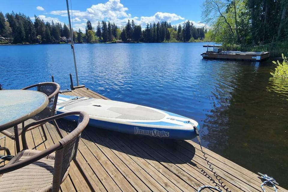 Lakehouse House in King County