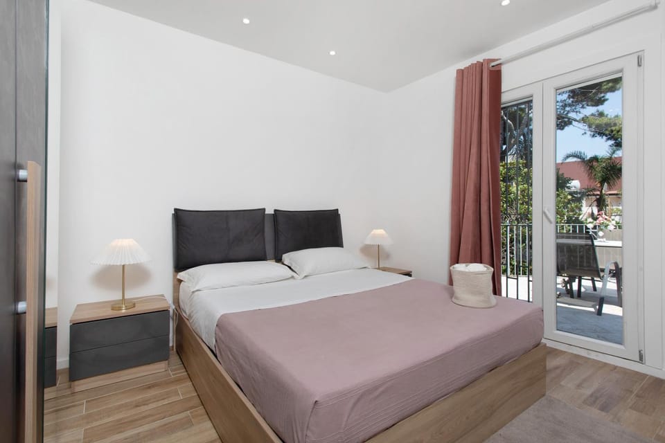 Property building, Living room, Bedroom
