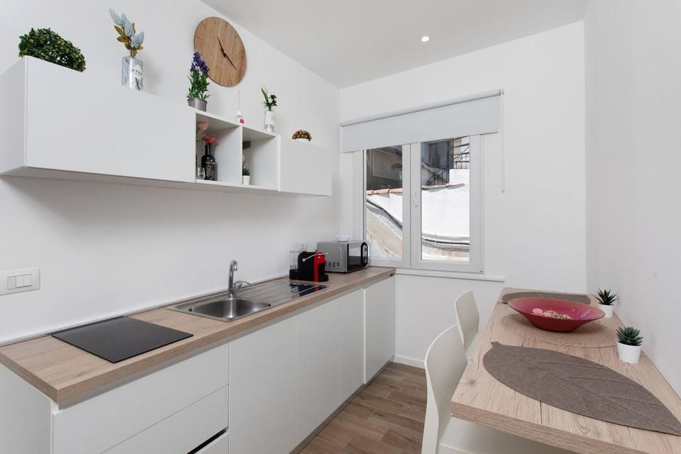 Kitchen or kitchenette, Living room