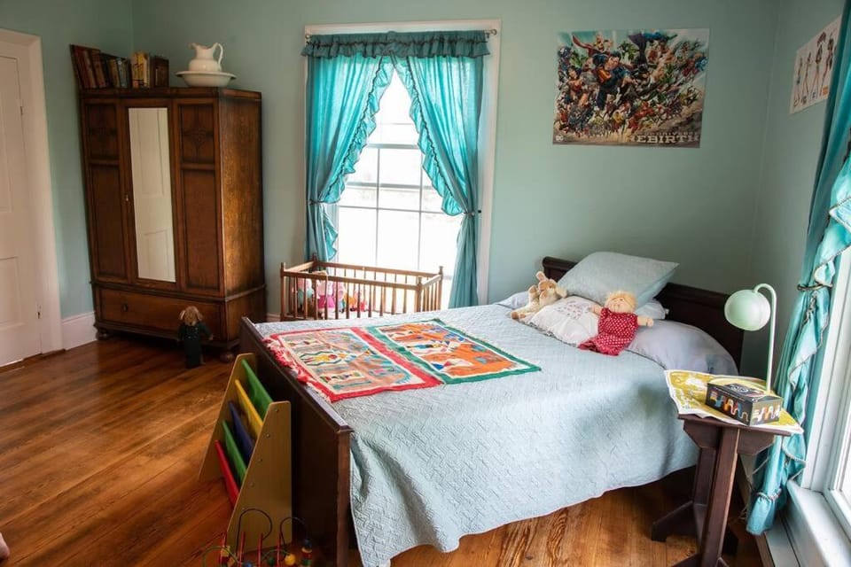 Bed, Bedroom