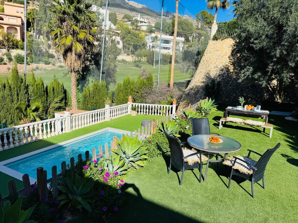 Spacious chalet on golf course Chalet in Marina Baixa