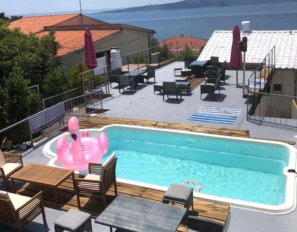 Swimming pool, Location, children, Family