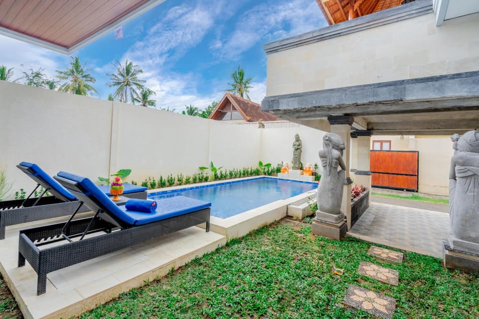 Garden view, Swimming pool