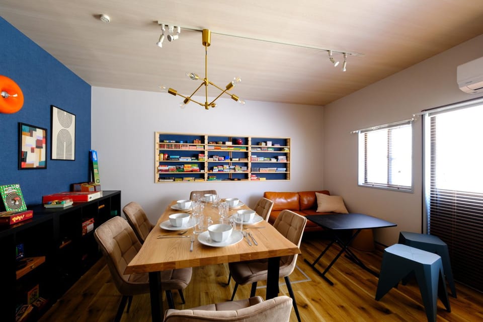 Living room, Dining area