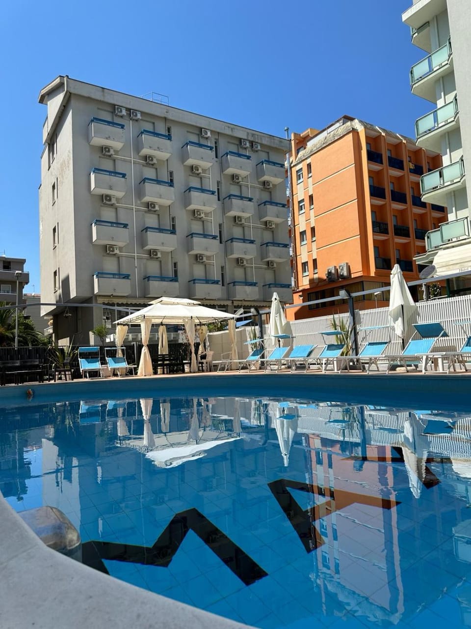 Hotel Marea con Piscina NUOVA GESTIONE Hotel in Cattolica