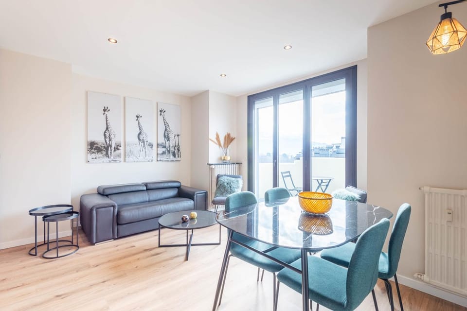LE BEAU MARCY - Contemporary city centre flat Apartment in Annecy