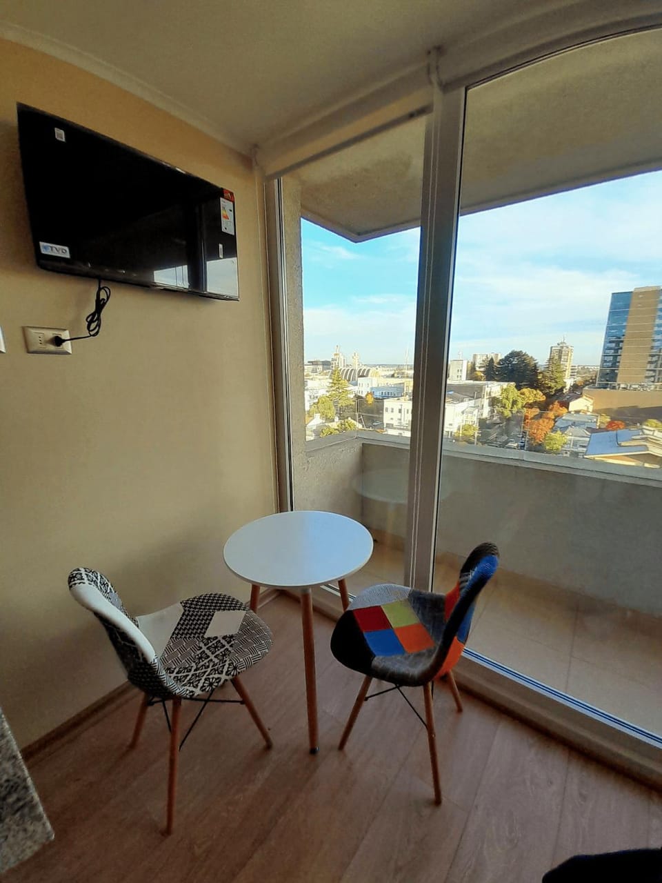Communal lounge/ TV room, TV and multimedia, View (from property/room), Seating area