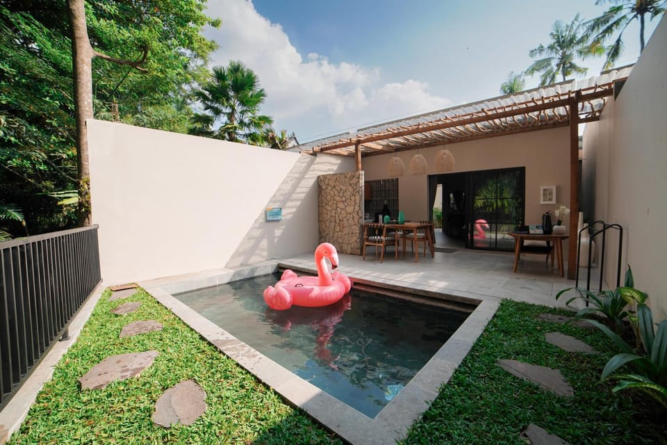 Garden view, Swimming pool