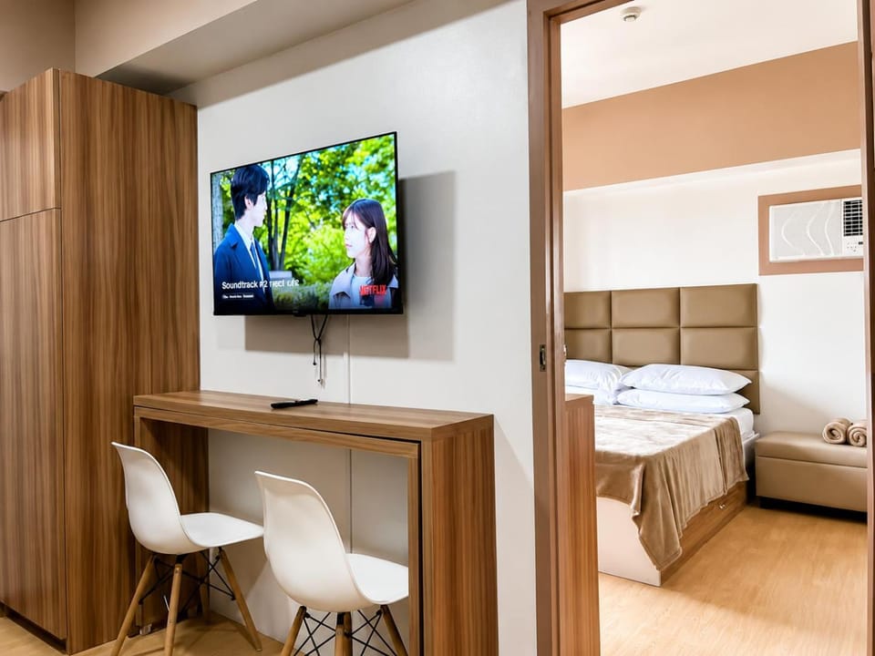 Prime Twin - MIGAs Haven at Sunvida Tower Apartment in Lapu-Lapu City