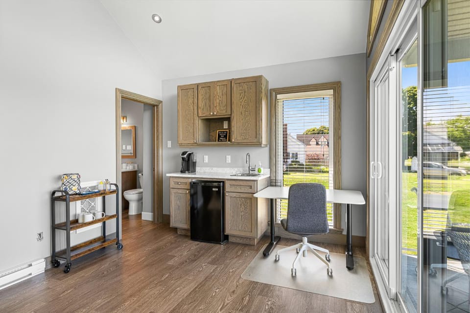 Kitchen or kitchenette, pet friendly