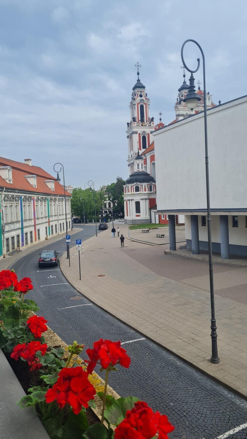 Neighbourhood, City view, Location